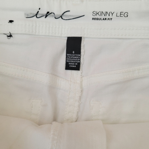 INC Skinny Leg Regular Fit White Jeans Women's Size 6. Waist 32" Inseam 31" NWT - Picture 9 of 10